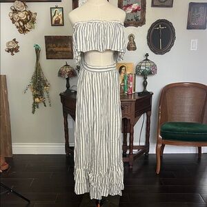 Listicle Strapless Striped Dress - White and Gray